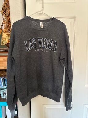 Gildan Charcoal Gray 'Las Vegas Nevada' Crewneck Sweatshirt